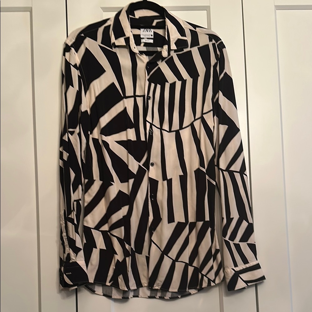 Zara slim Black and White Geometric Shirt